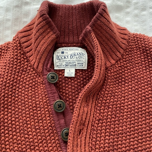 Lucky Brand Men’s size large sweater - Picture 3 of 5